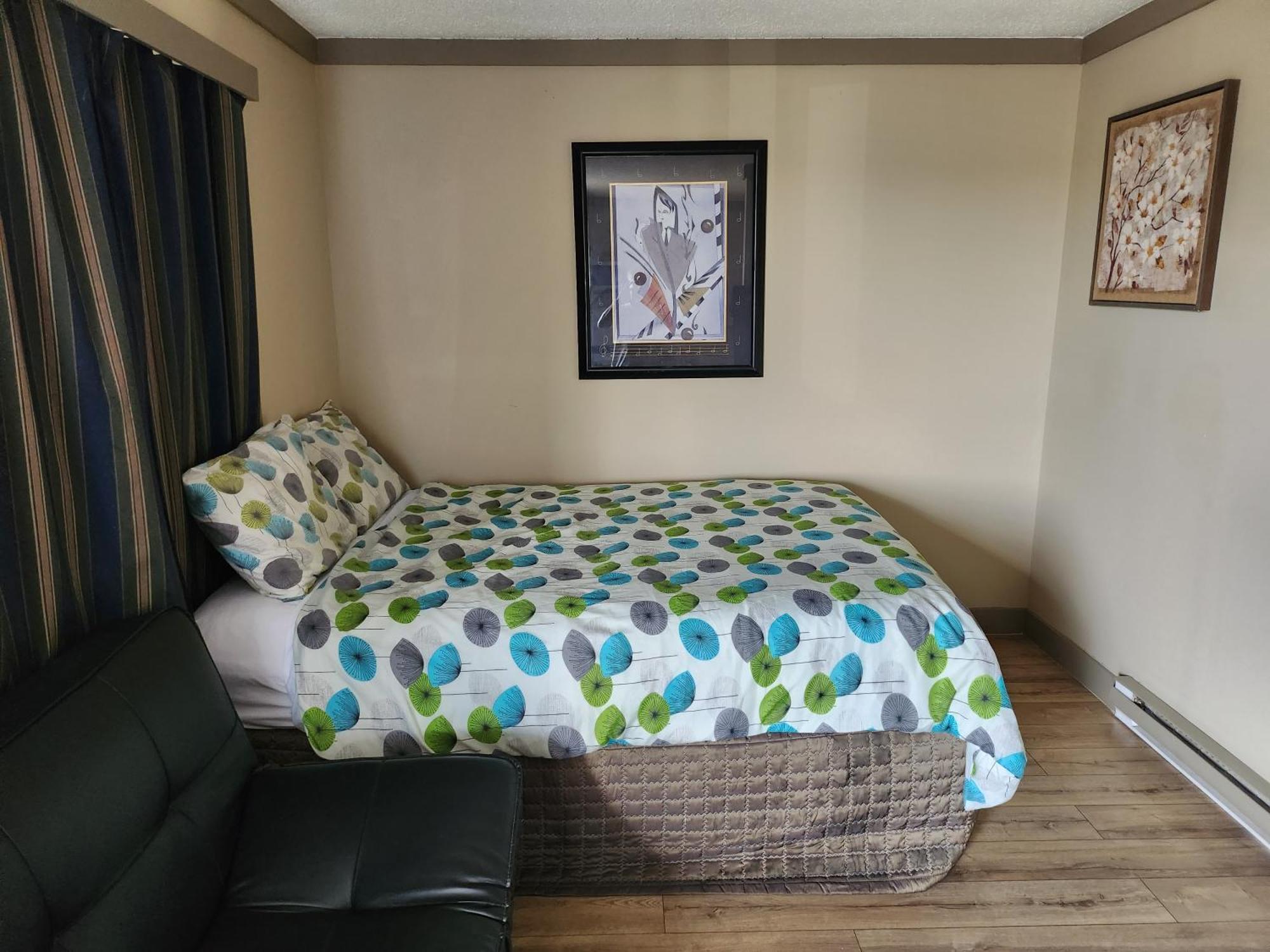 Alahart Motel Dawson Creek Dış mekan fotoğraf